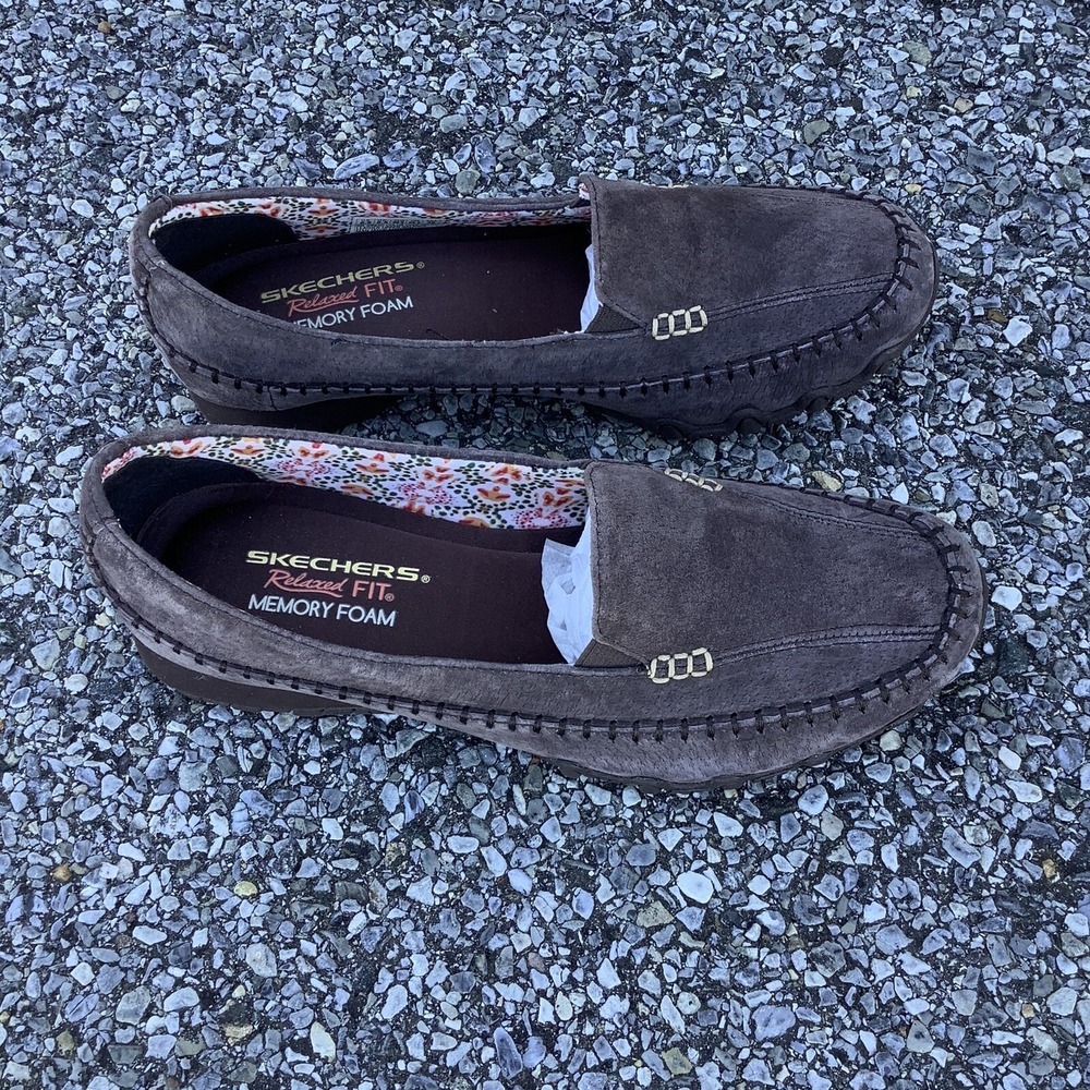Skechers Womens Shoes Size 8.5 Brown Suede Slip On Relaxed Fit Walking Sneakers - Picture 2 of 8